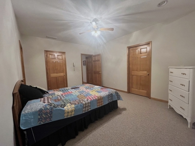 Ranch Country Home On 20 Acres - image 40