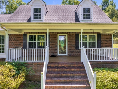Country Home for Sale in Maury County, Tennessee - image 4