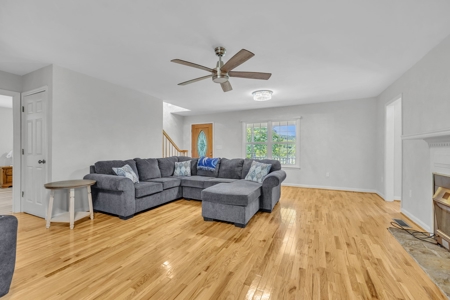 Country Home for Sale in Maury County, Tennessee - image 16