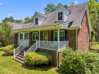 Country Home for Sale in Maury County, Tennessee - image 5