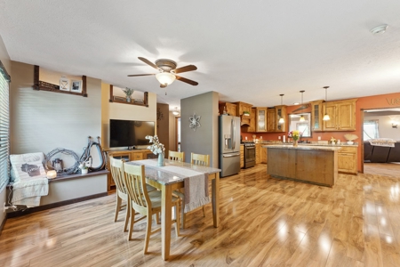 Country Living on this Marquette County WI 3 Bedroom 2 Bath - image 8