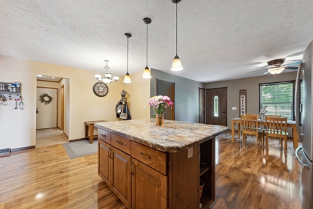 Country Living on this Marquette County WI 3 Bedroom 2 Bath - image 14