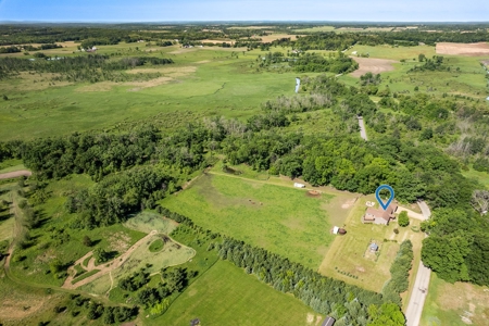 Country Living on this Marquette County WI 3 Bedroom 2 Bath - image 38