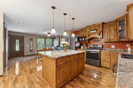 Country Living on this Marquette County WI 3 Bedroom 2 Bath - image 12
