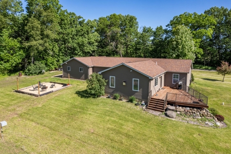 Country Living on this Marquette County WI 3 Bedroom 2 Bath - image 2