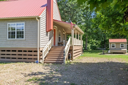 Country Home for Sale in Lewis County, Tennessee - image 5