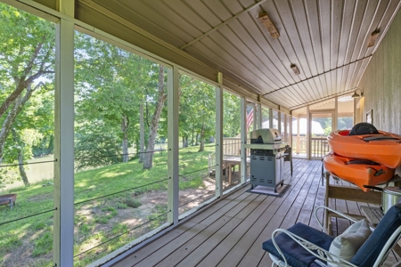 Country Home for Sale in Lewis County, Tennessee - image 10