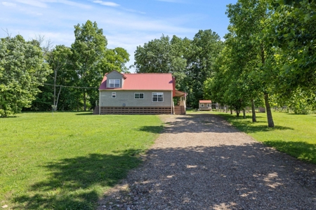 Country Home for Sale in Lewis County, Tennessee - image 34