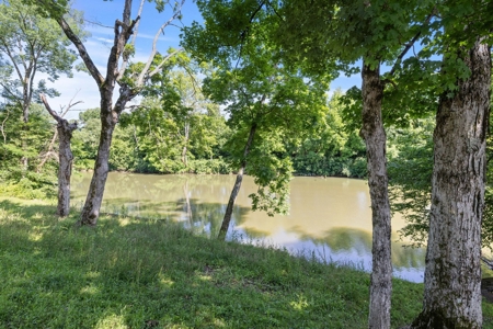 Country Home for Sale in Lewis County, Tennessee - image 40