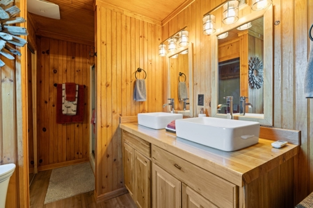 Country Home for Sale in Lewis County, Tennessee - image 29