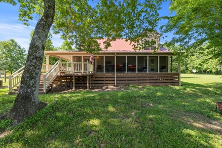 Country Home for Sale in Lewis County, Tennessee - image 2