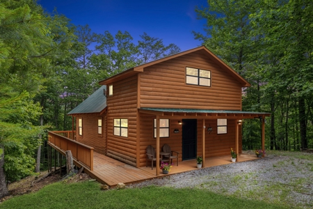 Cabin for Sale in Tellico Plains, TN - image 1