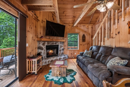 Cabin for Sale in Tellico Plains, TN - image 12
