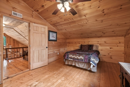Cabin for Sale in Tellico Plains, TN - image 32