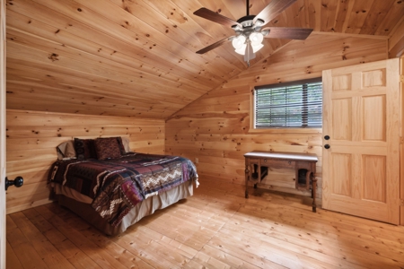Cabin for Sale in Tellico Plains, TN - image 31