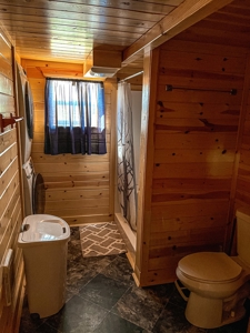 Amish Cabin For Sale In Hunter's Paradise - image 10