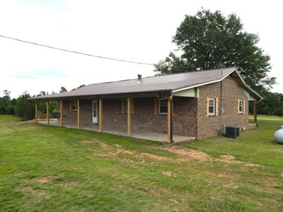 Charming Tennessee Country Home on 28.73 Acres! - image 3