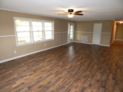 Charming Tennessee Country Home on 28.73 Acres! - image 10