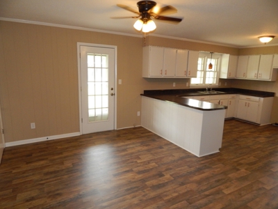 Charming Tennessee Country Home on 28.73 Acres! - image 12