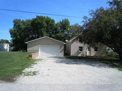 Home For Sale In Logan Iowa - image 18