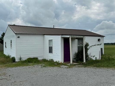 Country Home For Sale in Bay, Arkansas - image 1