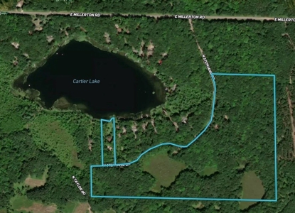Quintessential Michigan lake cottage with acreage - image 32