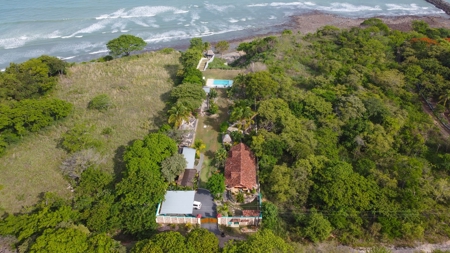 Oceanfront 3bed Villa with Pool in Costa Esmeralda - image 6