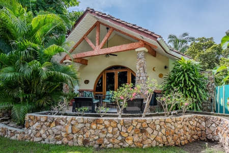 Oceanfront 3bed Villa with Pool in Costa Esmeralda - image 27