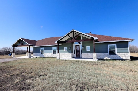 Gorgeous Custom Home on 30 Acres, George West, Tx!! - image 13