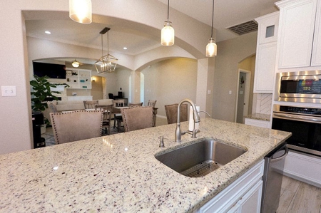 Gorgeous Custom Home on 30 Acres, George West, Tx!! - image 23