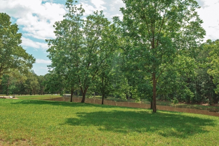 Hobby Farm for Sale Near TN River w/ Shop & Ponds in Camden - image 16
