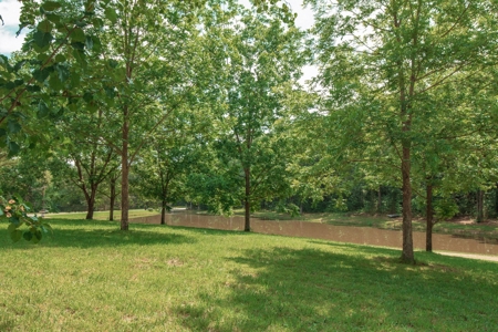Hobby Farm for Sale Near TN River w/ Shop & Ponds in Camden - image 14