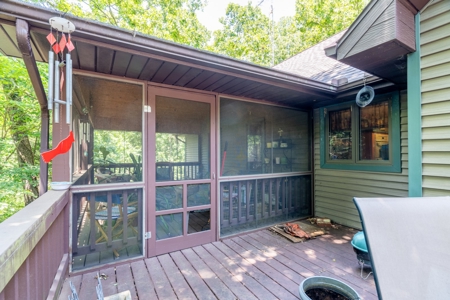 Country Home and Land for Sale in Vienna, MO - image 31