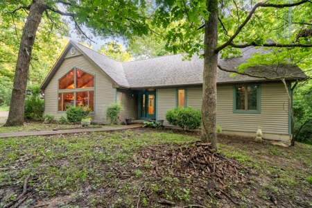 Country Home and Land for Sale in Vienna, MO - image 2