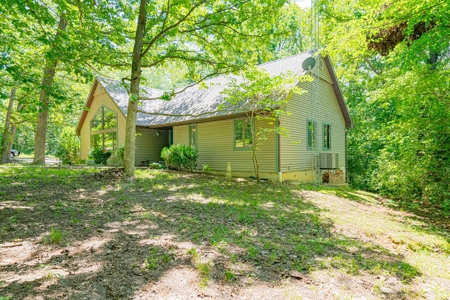 Country Home and Land for Sale in Vienna, MO - image 46