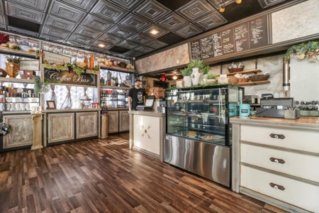 Successful Bakery and Catering Business in West Plains MO - image 4