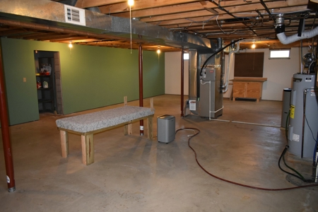 Move in ready with incredible view! - image 29