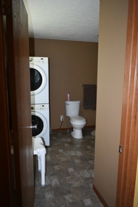 Move in ready with incredible view! - image 13