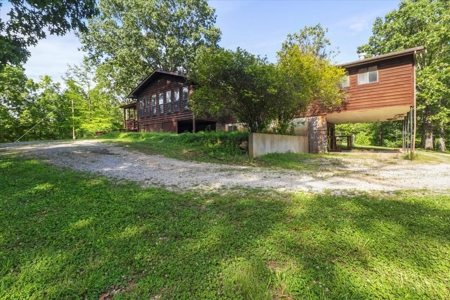 Charming Ranch Style Home on 6.62 Acres Howell County MO - image 2