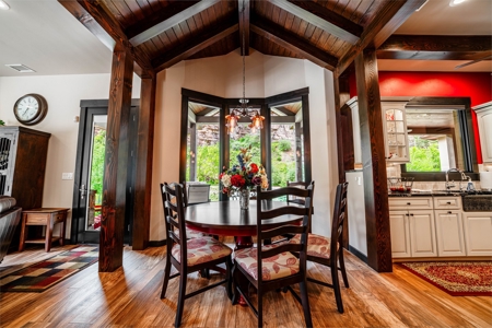 Luxury Riverfront Home For Sale - image 9