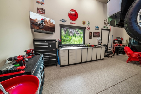 Luxury Riverfront Home For Sale - image 25