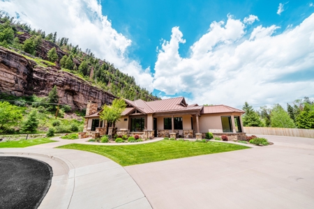Luxury Riverfront Home For Sale - image 15