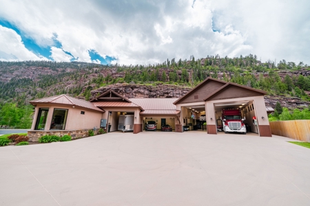 Luxury Riverfront Home For Sale - image 21