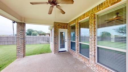 Your Dream Home Awaits in China Spring,Tx! - image 33