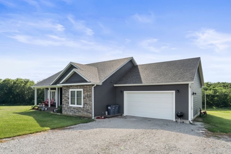 Hamilton Mo Country Estate For Sale - image 4