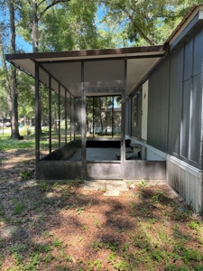 3/2 mobile home, on .18 acres. - image 10