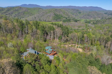 Mountain Home for Sale in Sugar Grove NC - image 19