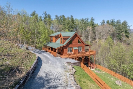 Mountain Home for Sale in Sugar Grove NC - image 5