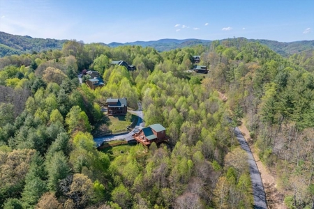 Mountain Home for Sale in Sugar Grove NC - image 14