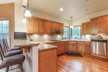 Custom Country Home with Acreage in Waupaca, WI - image 18